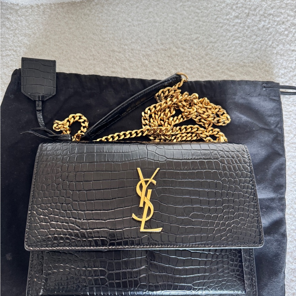 SUNSET MEDIUM IN CROCODILE-EMBOSSED LEATHER
